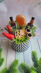 Сувенир из мыльной основы букет виски и закуска