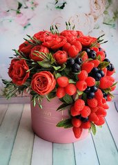 copy_Мыло ручной работы Букет розы пионовидные с ягодами