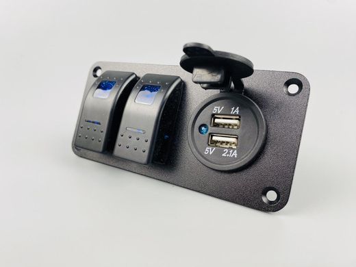 Додаткова панель: подвійний USB-порт, універсальна розетка, 12-24 В, світлодіодний перемикач